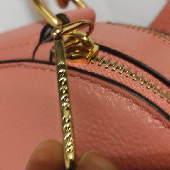 Marc Jacobs Coral Shutter Cross Body Bag - Picture 5 of 7